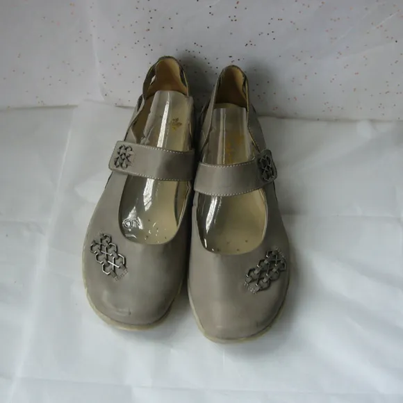 Rieker Gray Leather Mary Jane Comfort Shoe 39 EUC!
