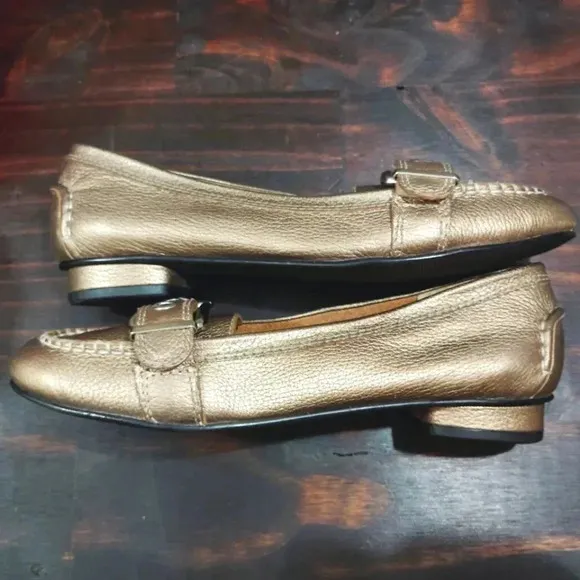 Ros Hommerson Leather Moccasins Gold Buckle Moc Loafer Slip-on Shoes 8.5