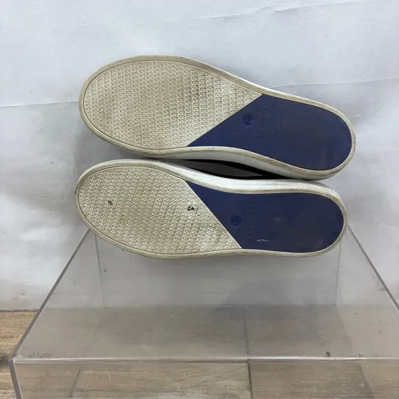 Rothy's Knit Sneakers Navy Blue Slip On Casual Shoes Women’s Size 8.5 US