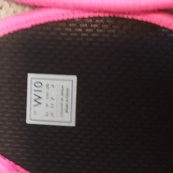 Rothy’s Merino Tassel Loafer in Very Pink Limited Edition