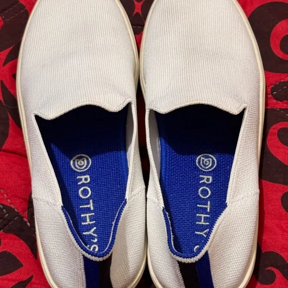 ROTHY'S SHOES FOR MEN COLOR WHITHE AND BLUE SIZE 8.5