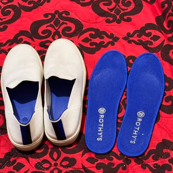 ROTHY'S SHOES FOR MEN COLOR WHITHE AND BLUE SIZE 8.5