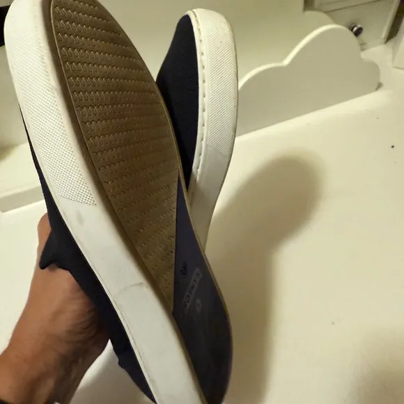 Rothys | The Original Slip On Loafers | Black | Blue White HeelStripe SZ 9