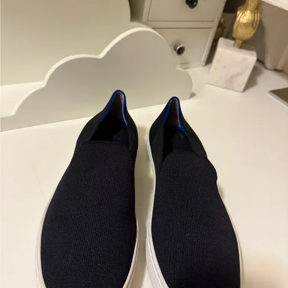 Rothys | The Original Slip On Loafers | Black | Blue White HeelStripe SZ 9