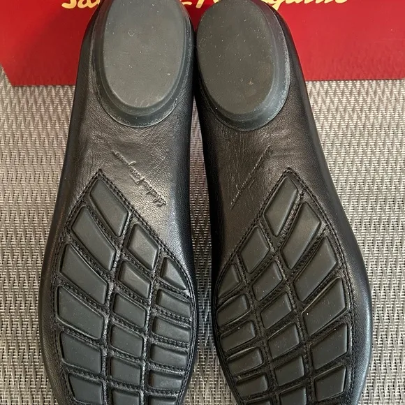 Salvatore Ferragamo Black Leather Loafers for Women
