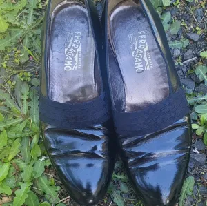 SALVATORE FERRAGAMO BLACK PATENT LEATHER TOXEDO LOAFER DRESS SHOES Size 12D