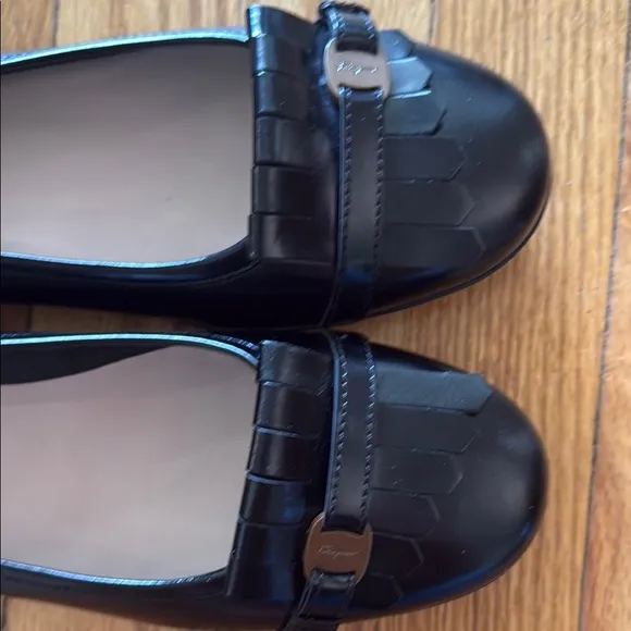 Salvatore Ferragamo Black Women's Shoes sz 10 black leather like new