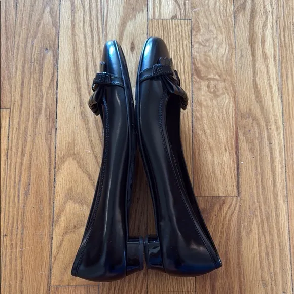Salvatore Ferragamo Black Women's Shoes sz 10 black leather like new