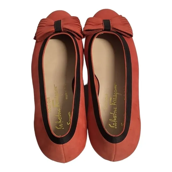 Salvatore Ferragamo Boutique Pink Suede Bow Shoes Sz 7
