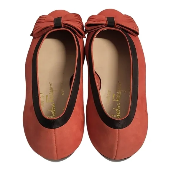 Salvatore Ferragamo Boutique Pink Suede Bow Shoes Sz 7