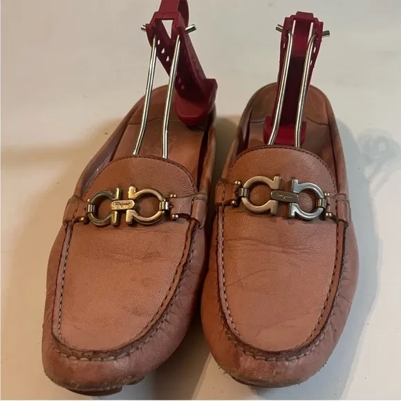 Salvatore Ferragamo gancini Sz 9.5 Mules Loafers Women