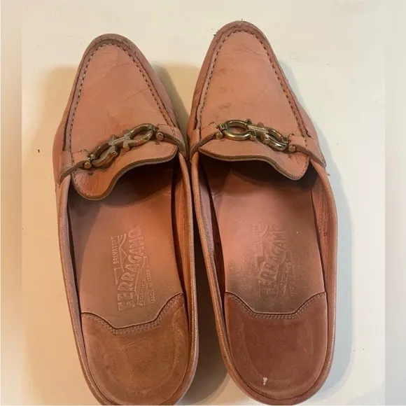 Salvatore Ferragamo gancini Sz 9.5 Mules Loafers Women