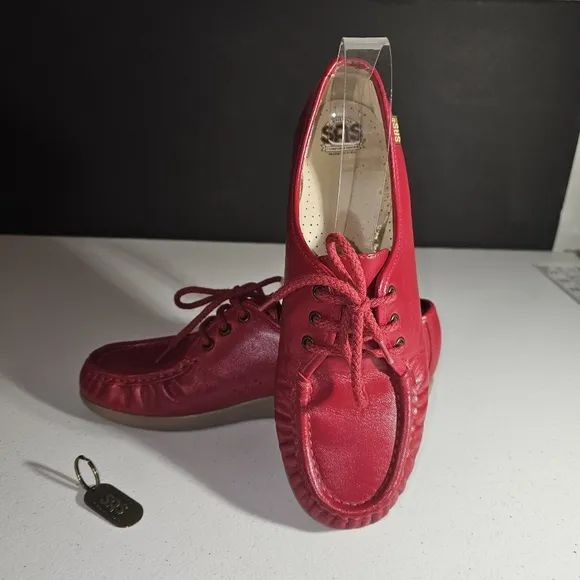 SAS RED Cranberry Bounce Loafers RARE HTF Size 9 Narrow