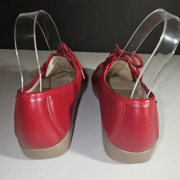 SAS RED Cranberry Bounce Loafers RARE HTF Size 9 Narrow