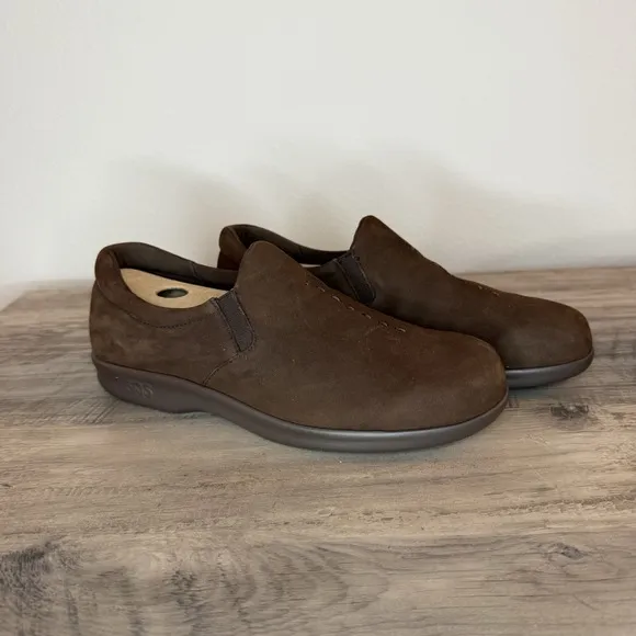 SAS Shoes Viva Slip On Women Loafers Brown Suede Leather Pattern Comfort 8.5 M