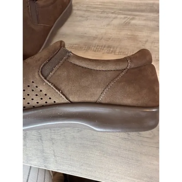 SAS Shoes Viva Slip On Women Loafers Brown Suede Leather Pattern Comfort 8.5 M
