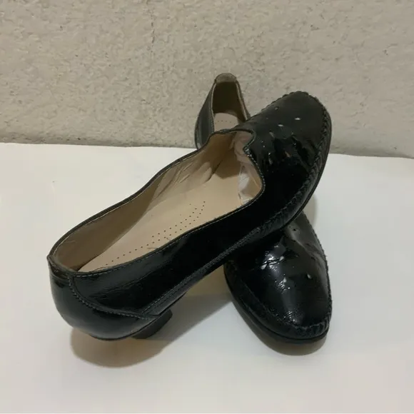 SAS soft patent black leather low heel shoes 7.5 M