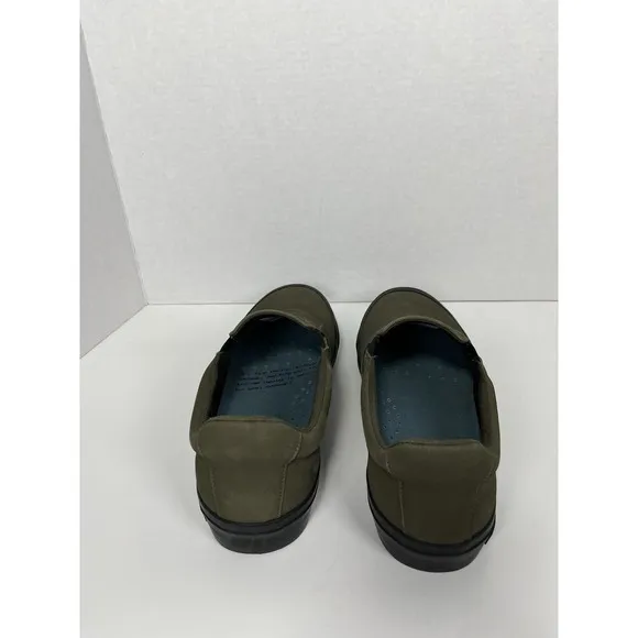 SeaVees Hawthorne Slip On Shoes Moss Soft Tumbled Leather Foam Footbed Size 11.5