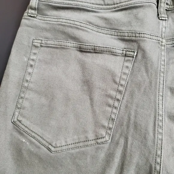 Seven 7 Utility Shorts Women Size 12 Green