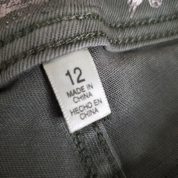 Seven 7 Utility Shorts Women Size 12 Green