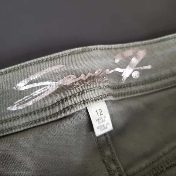 Seven 7 Utility Shorts Women Size 12 Green
