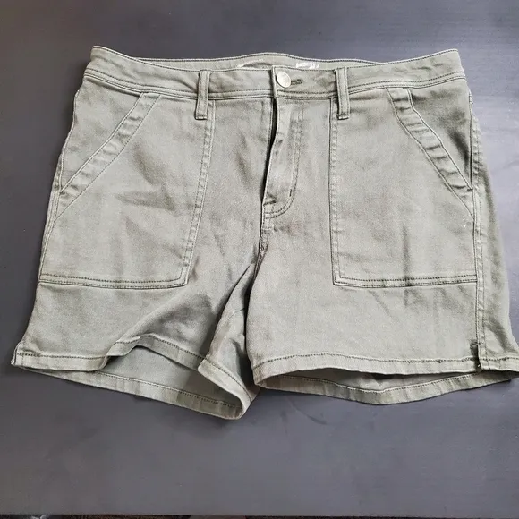 Seven 7 Utility Shorts Women Size 12 Green