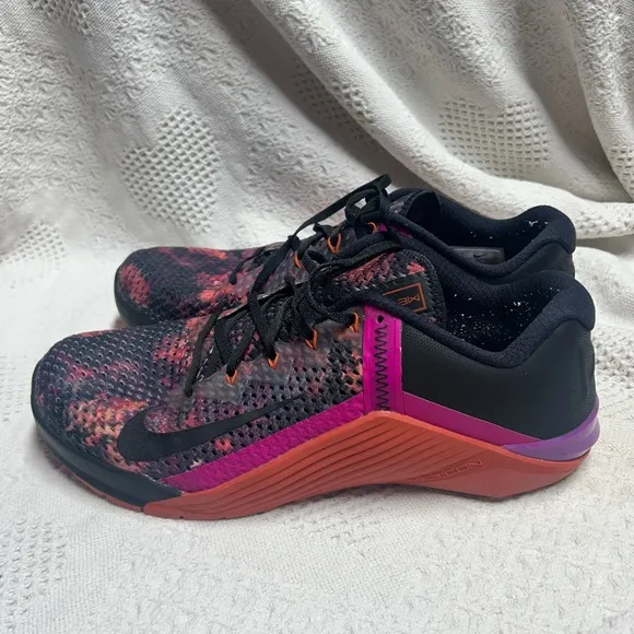 Size 13 Nike Men’s Metcon 6 Martian Sunrise Preowned Purple Orange CK9388-003