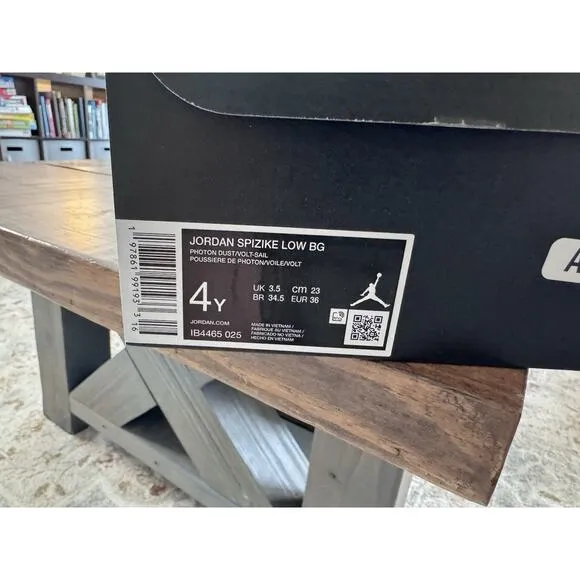 Size 4Y - Jordan Spizike Low Youth Photon Dust Volt Sail IB4465-025