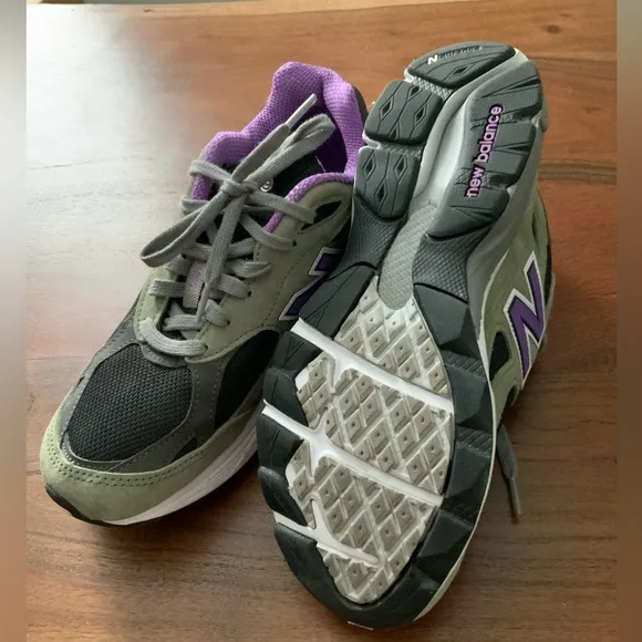 Size 6.5  Mens New Balance Teddy Santis x 990v3 Made In USA Olive Leaf 8 Women