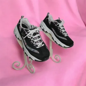 Skechers Black and White Sneakers with Cushioned Sole WOMEN'S SIZE 9 LIKE NEW