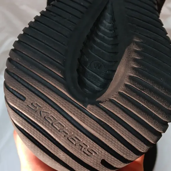 Skechers Black Sneakers with Sock-Like Fit and Wave Sole