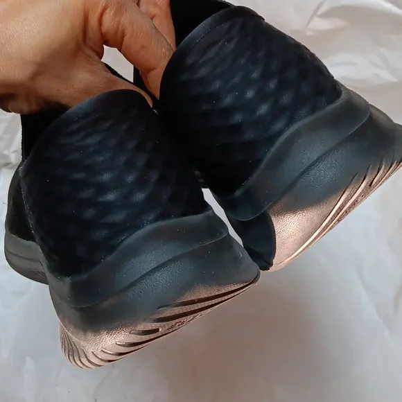 Skechers Black Sneakers with Sock-Like Fit and Wave Sole