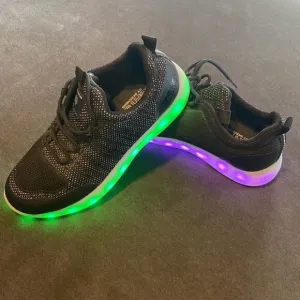Sketchers Energy Lights Shoes for Kids Boys 90642L Size 5.5 Almost New Condition