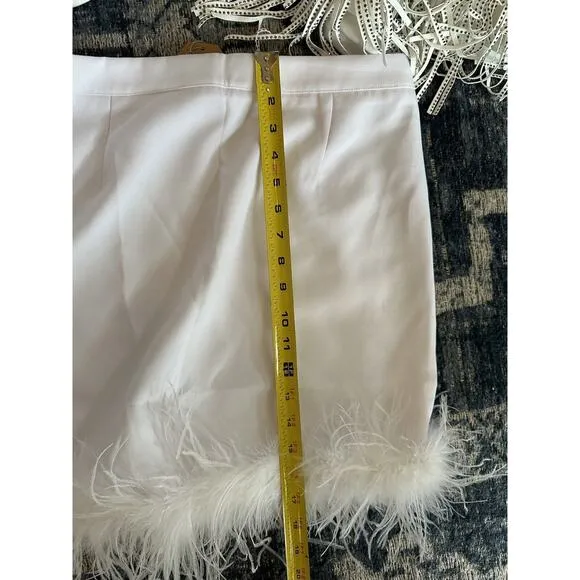 Skirt &amp; Top Set Main Strip 2 Piece White Feather Trim SizeLarge NEW Wedding Bach