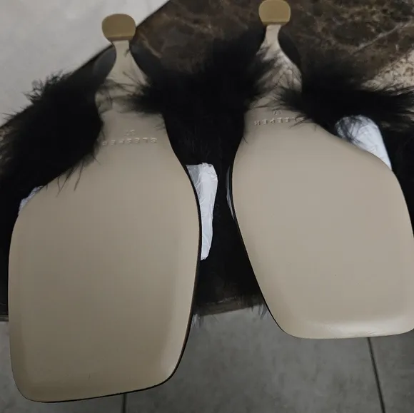 Sleeper Pom Kitten Heel Mules with Feathers in Black SZ 37 NWT