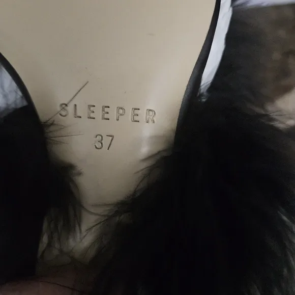 Sleeper Pom Kitten Heel Mules with Feathers in Black SZ 37 NWT