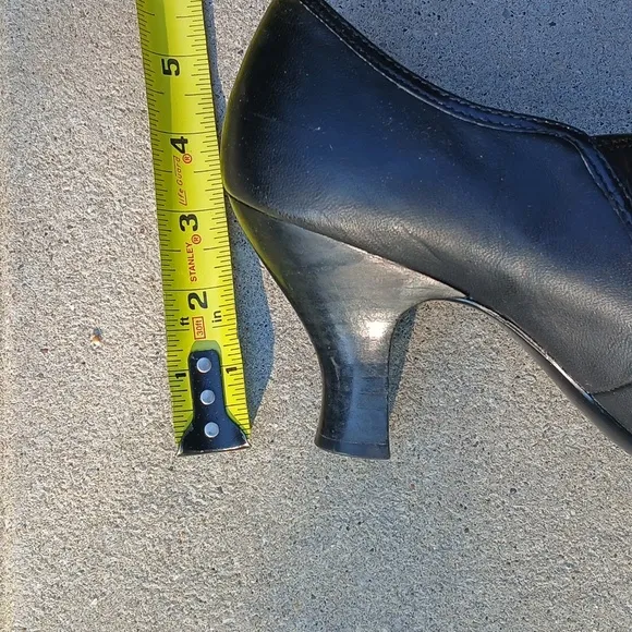 SOFFT MARY JANE Elegant Black Women's Heels SZ 9