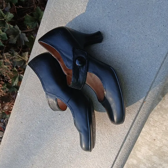 SOFFT MARY JANE Elegant Black Women's Heels SZ 9