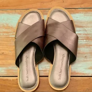 SOFT SURROUNDINGS JASPER Slides. Leather Upper.