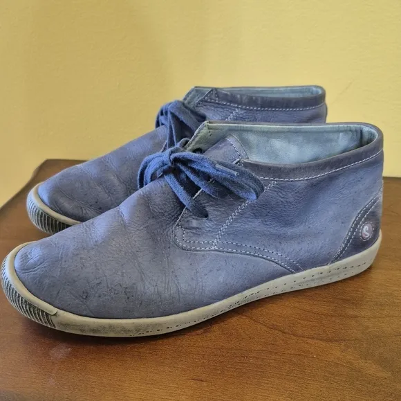 Softinos By Fly London Isleen High Top Lace Up Soft Leather Sneakers(38)7.5