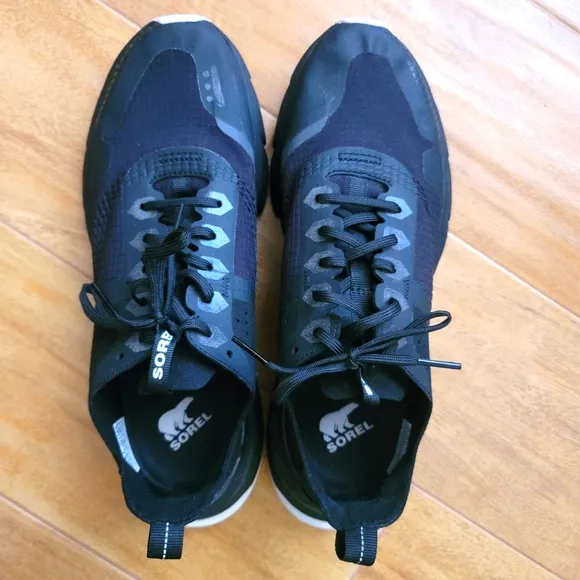 SOREL Kinetic Rush Ripstop City Sneakers Women's 10M black EUC