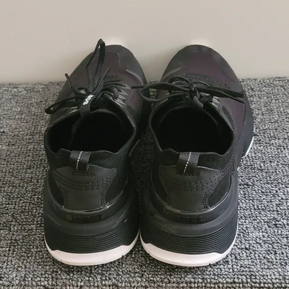 SOREL Kinetic Rush Ripstop City Sneakers Women's 10M black EUC