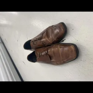 Steve Madden Brown Leather Dress Shoes