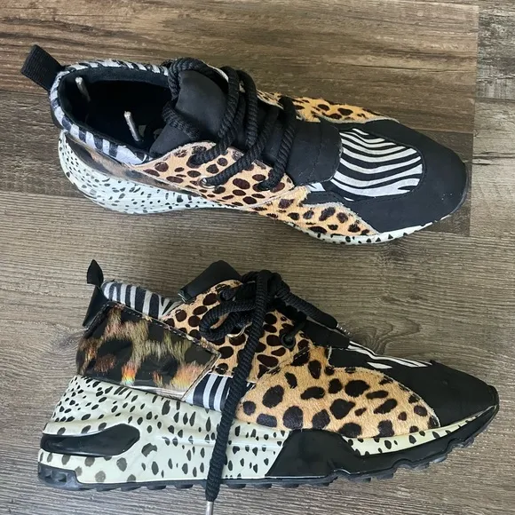 Steve Madden Cliff Sneakers 7.5/8