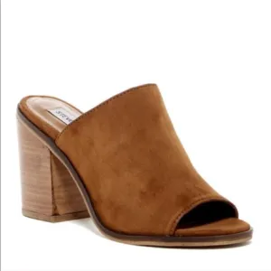 STEVE MADDEN ❤️‍🔥 KRIZIA MULE IN SUEDE