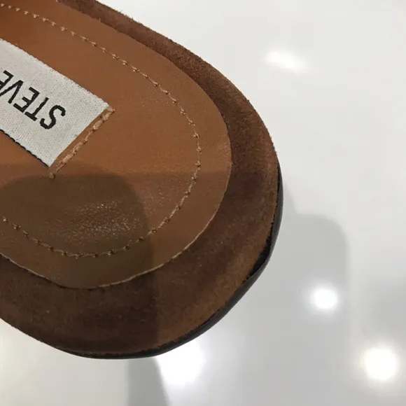 STEVE MADDEN ❤️‍🔥 KRIZIA MULE IN SUEDE
