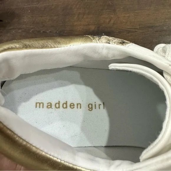 Steve Madden Sienna Madden Girl Larrk Sneaker Size 8.5 Women