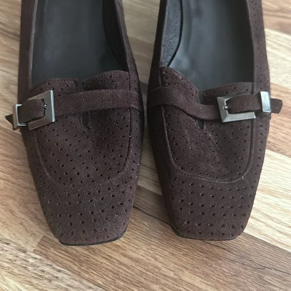 Stewart Weitzman Brown suede leather shoe size 10, small heel