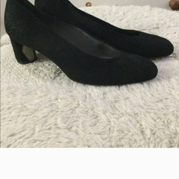 Stuart Weitzman 9.5 Black leather shoes pumps pebbled