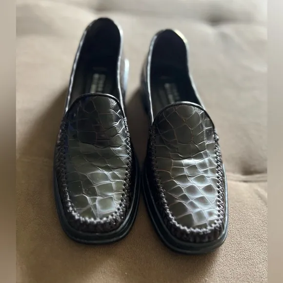 Stuart Weitzman Black Alligator / Crocodile 🐊 Patent Leather Wedge Loafer Shoes
